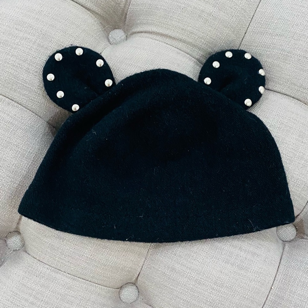 Bear ear with stud women hat
